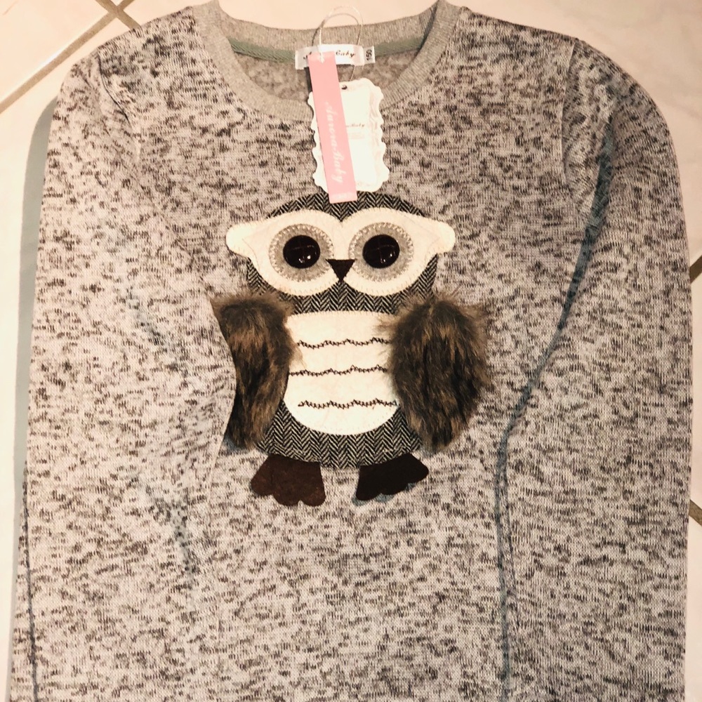 Sweatshirt